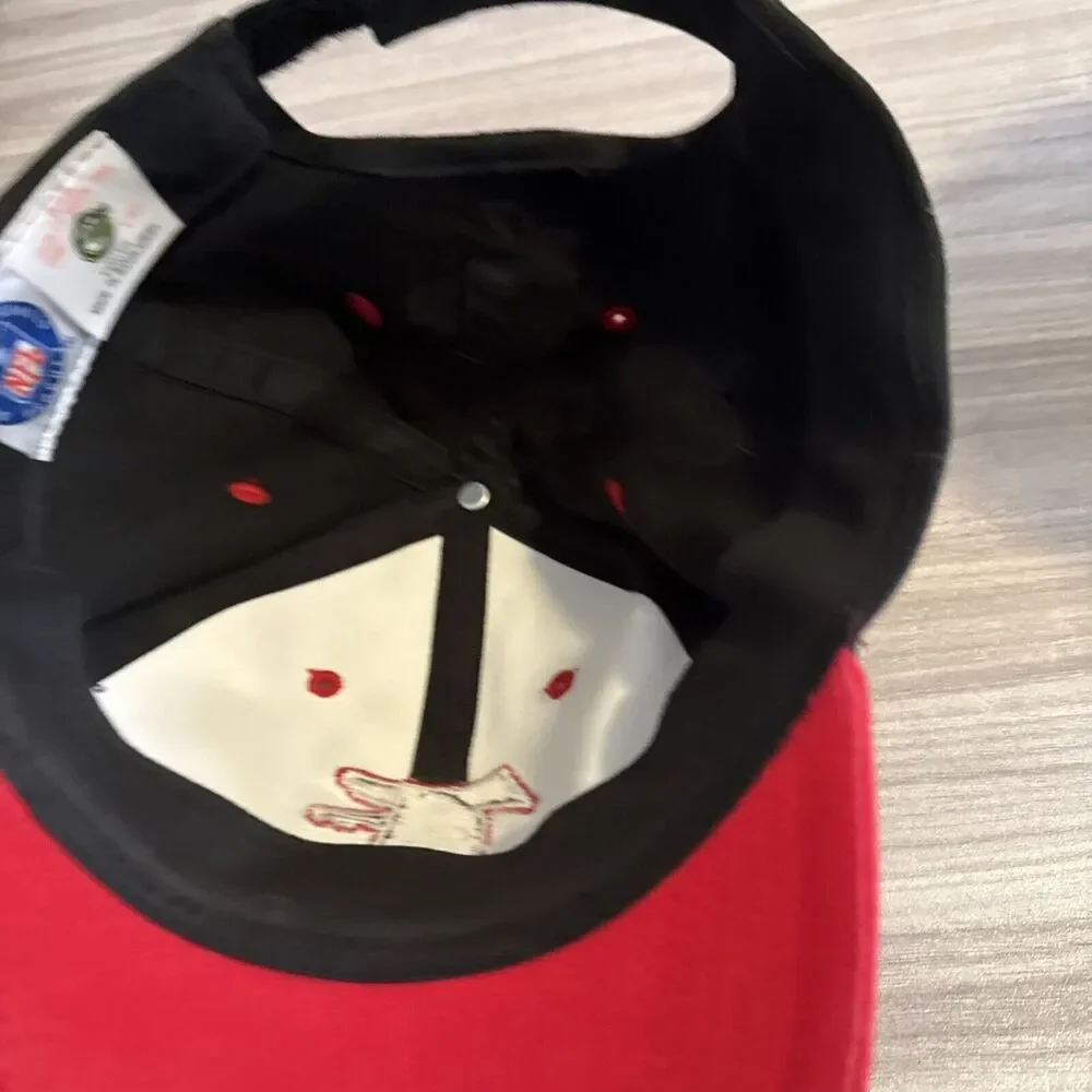 Vintage NFL Kids Adjustable Hat Atlanta Falcons Logo Black Red‎